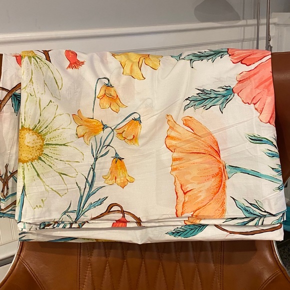 Urban Outfitters Krista Scarf Floral Duvet Cover - Picture 4 of 7